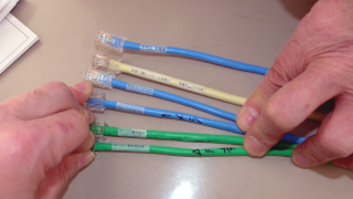 ケーブルへのタグ付け ケーブルへのタグ付け